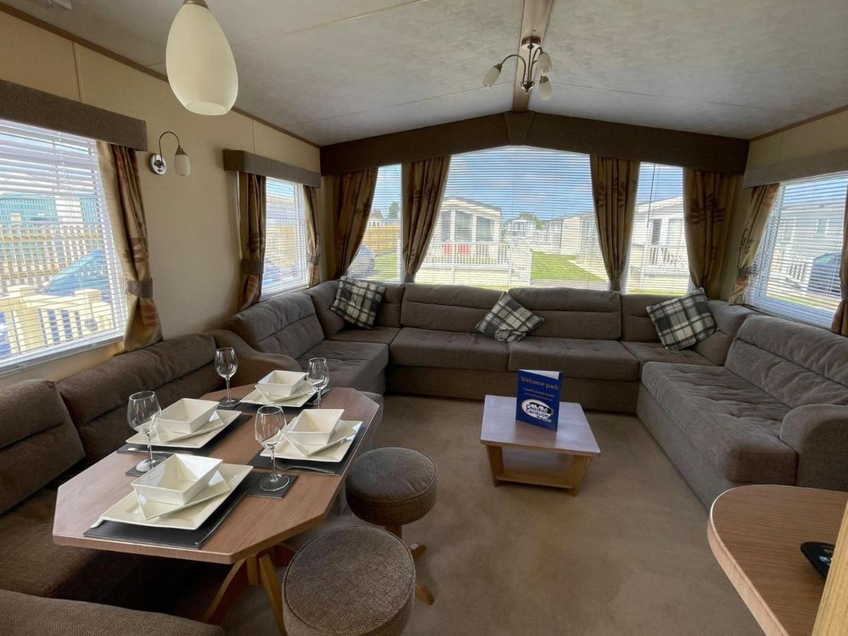 Golden Palm Resort - Appleby - Coastal Caravan Breaks チャペル・セント・レオナルズ エクステリア 写真