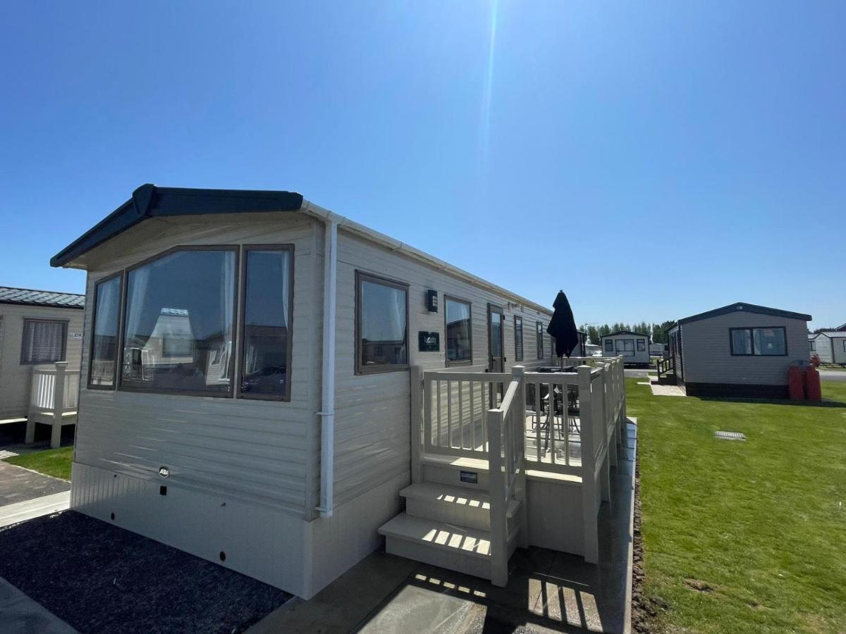 Golden Palm Resort - Appleby - Coastal Caravan Breaks チャペル・セント・レオナルズ エクステリア 写真